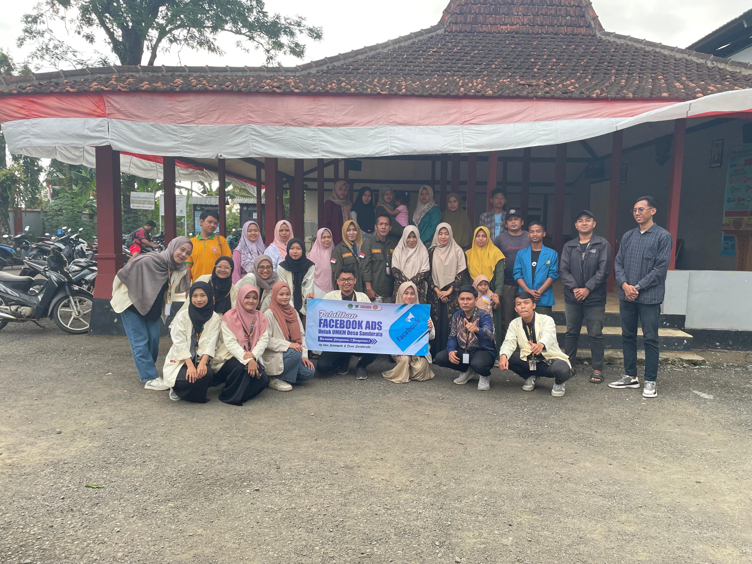 Pelatihan Digital Marketing Facebook Ads di Desa Sambirata